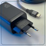 شارژر دیواری 65 وات وونک مدل PD-65W به همراه کابل دو متری USB-C
