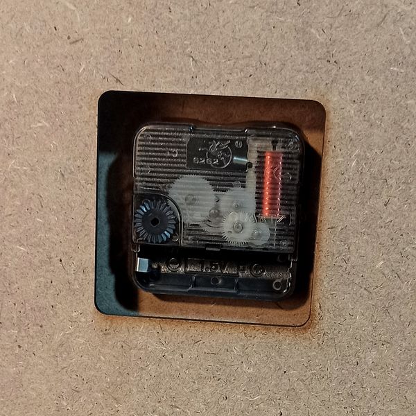 ساعت دیواری لوتوس کد 023