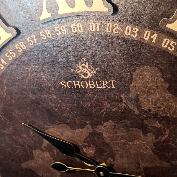 ساعت دیواری شوبرت مدل 6774*368