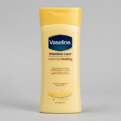لوسیون بدن وازلین مدل Essential Healing حجم 200 میلیلیتر مناسب پوست خشک با ترکیبات گلیسیرین و پارابن و جذب سریع و سبک