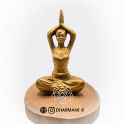 مجسمه دختر یوگا