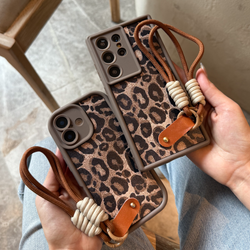 قاب پلنگی سولید همراه با آویز