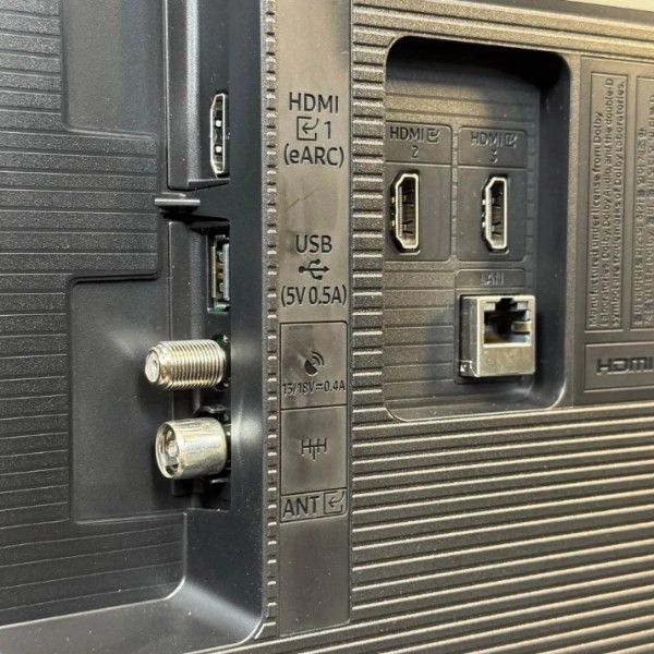 تلویزیون سامسونگ مدل U8000F 2025