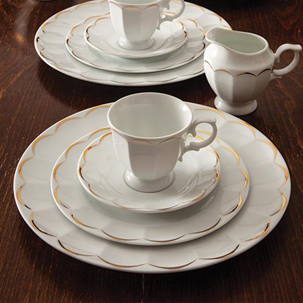 سرویس غذاخوری 103 پارچه چینی زرین ایران سری نئوکلاسیک مدل نارسیس درجه یک