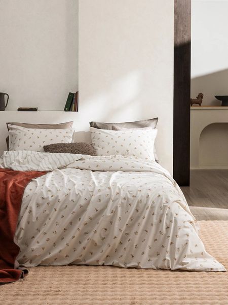 سرویس کاورلحاف 2 نفر 4 تکه مادام کوکو مدل Veronique