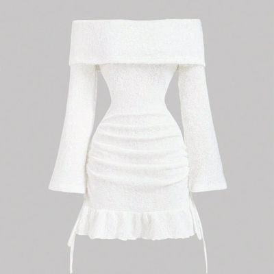 پیراهن یقه قایقی پائین چین