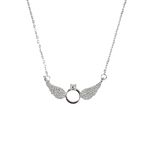 گردنبند بالدار