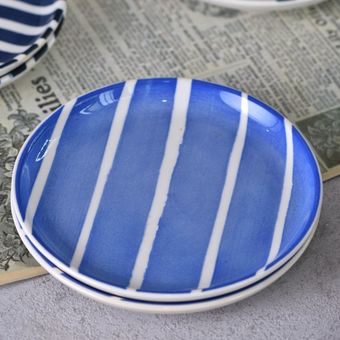 کیک خوری آبی راه راه