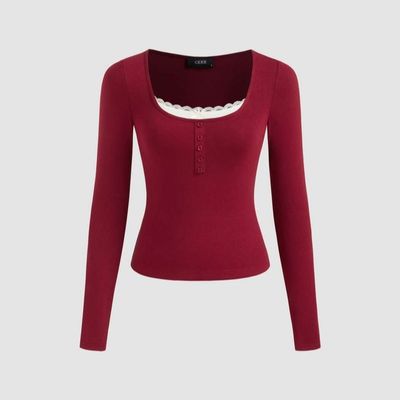 کراپ دکمه ای با زیری سفید گیپور