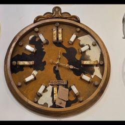 ساعت دیواری چوبی طرح هورس اسب بیسورت قطر 66