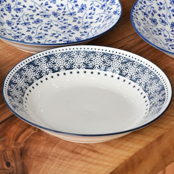 بشقاب گود دور آبی