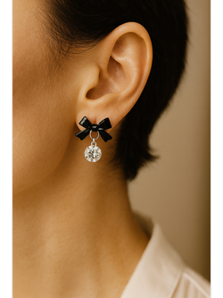 گوشواره پاپیون