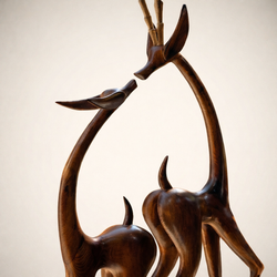 مجسمه چوبی غزال 220 سانتی متر