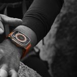 ساعت هوشمند اپل مدل Ultra 49 mm Alpine Loop دارای قابلیت های صفحه نمایش لمسی، کنترل سطح اکسیژن خون، قابلیت مکالمه از طریق بلوتوث