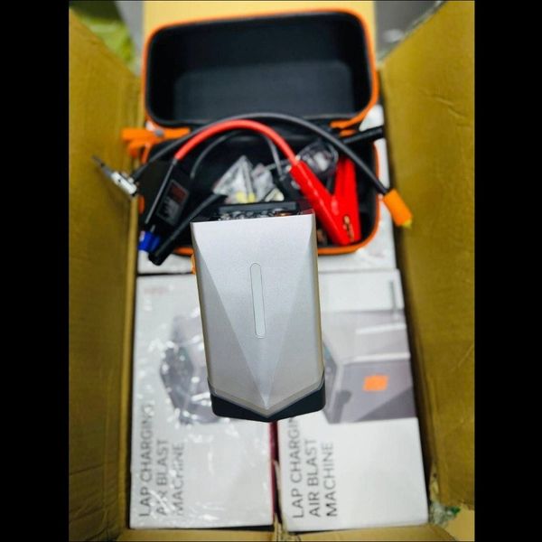 جامپ استارتر و پمپ باد چندکاره GF01 | استارت 800 آمپر، باتری 12400mAh و کمپرسور باد