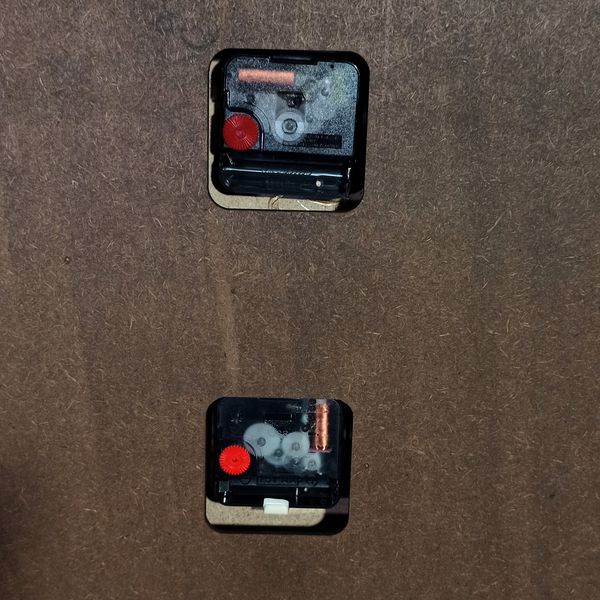 ساعت دیواری گارنت مدل 5470*990