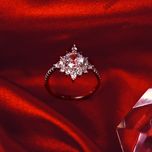 انگشتر نقره زنانه جی تی ای مدل تک داش