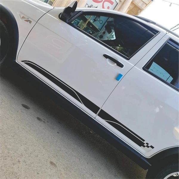 برچسب بدنه خودرو هئوروتات طرح کوئیک مدل GX مجموعه 4 عددی