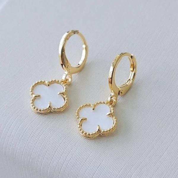 گوشواره استیل طرح گلبرک