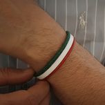 دستبند چرم طبیعی مردانه سهرنگ طرح پرچم ایران برسانو مدل پارس کد 1357