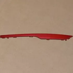 طلق پلاستیکی قرمز رنگ سپر جلو سمت راست ام وی ام X55 پرو