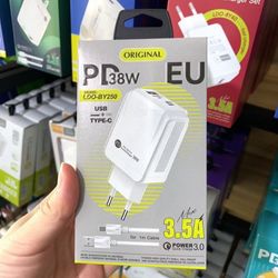 کلگی شارژر 38 وات دارای دو پورت USB و آیفون