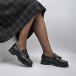 لوفر منگوله دار