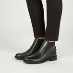 نیم بوت اکو