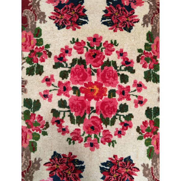 پادری دستباف تمام پشم (نقشه گل فرنگ ) کد 6063