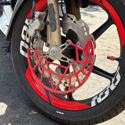 محافظ دیسک چرخ جلو bremboقرمز
