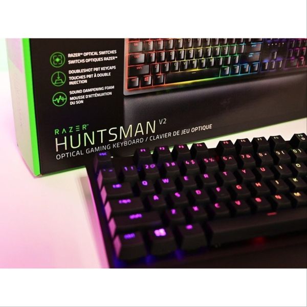 کیبورد مخصوص بازی ریزر مدل (clicky optical) Huntsman V2 purple Switch