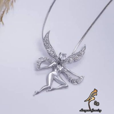 گردنبند هورا