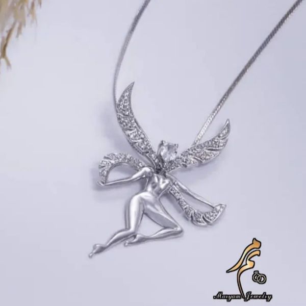 گردنبند هورا