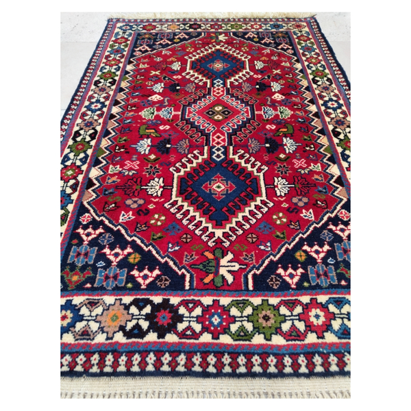 فرش دستباف یلمه سایز ذرع و چارک زمینه لاکی (تمام پشم طرح حوضی) کد 1700