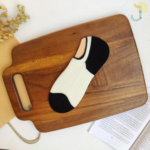 جوراب زیر قوزکی کبریتی زنانه سفید مشکی وارداتی