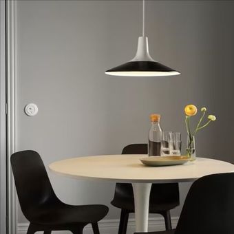 لوستر ایکیا IKEA مدل FYRTIOFYRA در دو رنگ مشکی/سفید