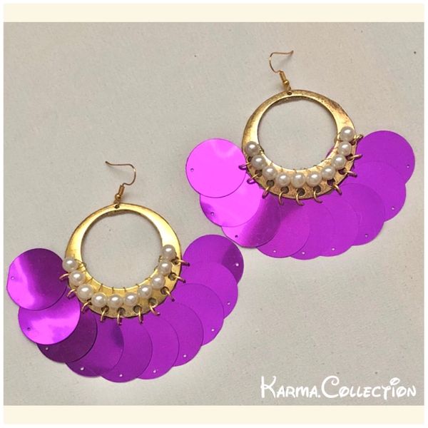 گوشواره پولکی بنفش