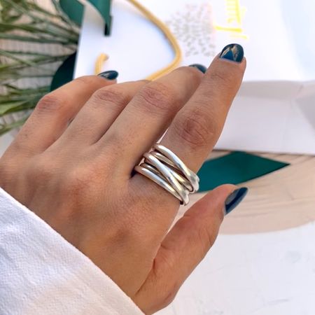 انگشتر نقره پیچ کوچک