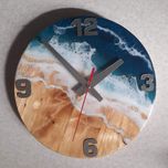 ساعت چوب طبیعی با رزین مدل دریا