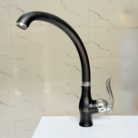 شیر آشپزخانه اسناپل مدل رهام | طراحی مدرن، بدنه برنجی و پرلاتور کاهنده مصرف آب