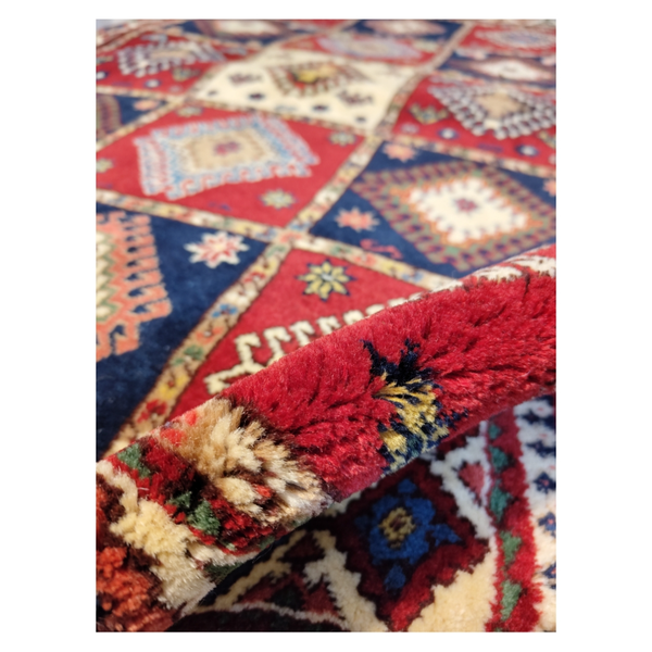 فرش دستباف یلمه سایز ذرع و نیم ( تمام پشم طرح خشتی) کد 5974