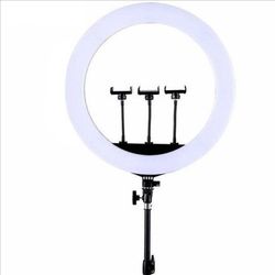رینگ لایت RL-14 همراه با سه پایه فلزی