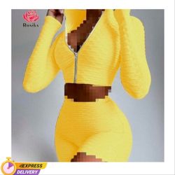 ست نیم تنه زیپدار و شورتک ورزشی باشگاهی آنتی سلولولیت طرح اروپایی کد ۶۷۴۵