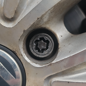 قفل رینگ و لاستیک