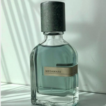 عطر دست‌ساز آویشیا