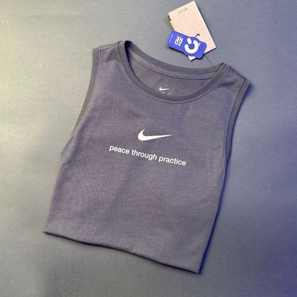 تاپ خاکستری نایکی