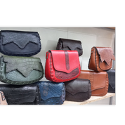 کیف دوشی زنانه