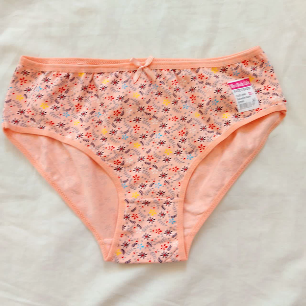 شورت طرح گل ریز