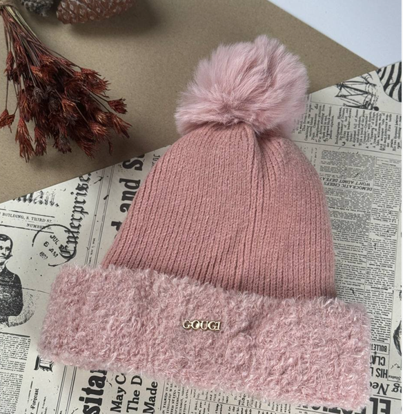 کلاه بافت پوم پوم دار سگک فلزی