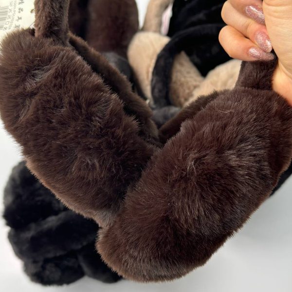 گوشگیر تاشو خز دار